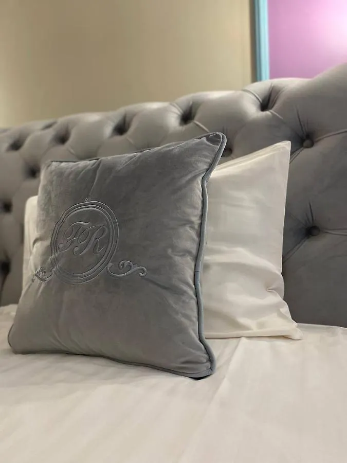 Family Residence Boutique Hotel 리비프 4*,